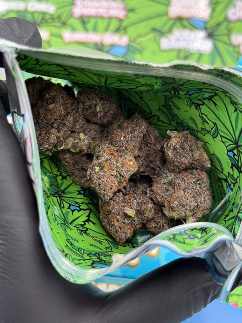 Pillows Summer Edition 1LB Premium Cannabis Flower Pillows Summer Edition 1LB Premium Cannabis Flower