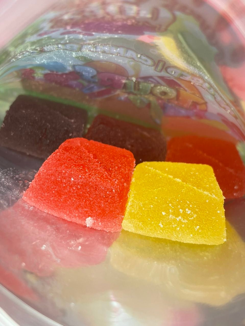 Dabbin Dotz Live Resin Infused Gummies — Main View Dabbin Dotz Live Resin Infused Gummies — main product view