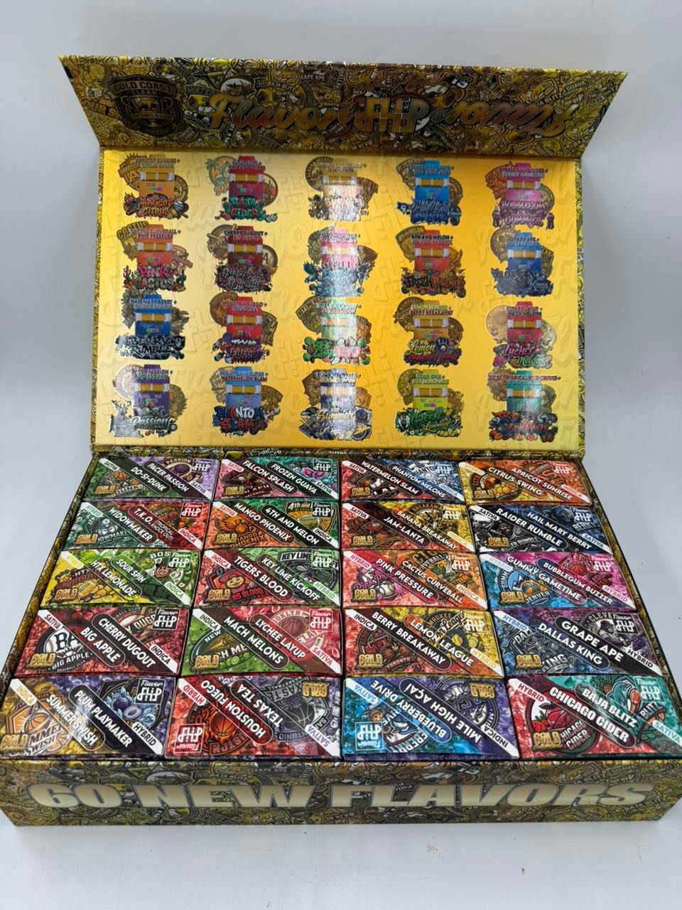 Gold Coast Clear Flavor Flip 2G Dual-Flavor Disposable — Gallery View 2 Gold Coast Clear Flavor Flip 2G Dual-Flavor Disposable — gallery view 2
