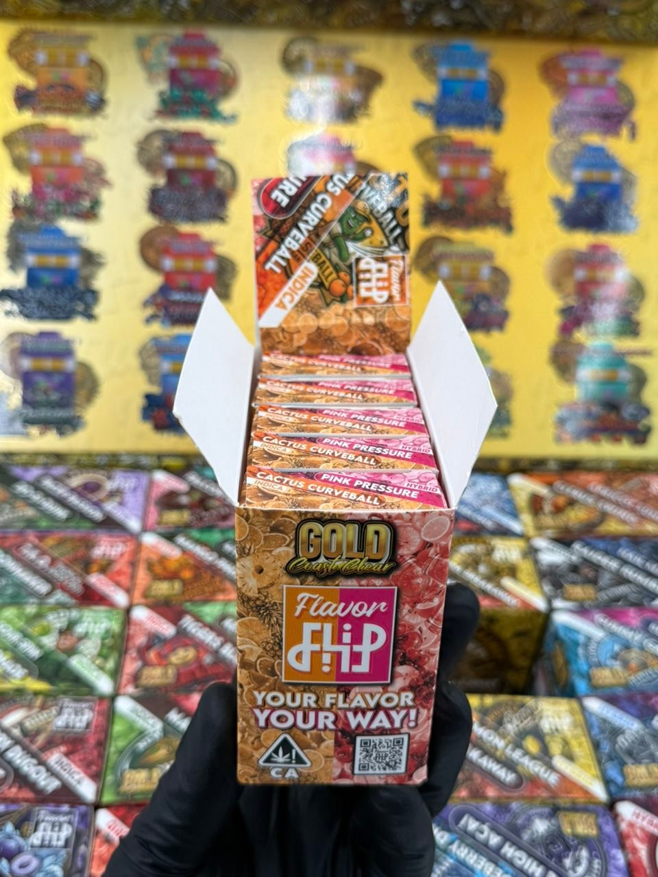 Gold Coast Clear Flavor Flip 2G Dual-Flavor Disposable — Gallery View 6 Gold Coast Clear Flavor Flip 2G Dual-Flavor Disposable — gallery view 6