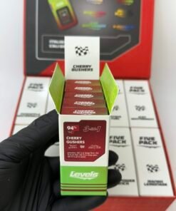 Levels 2G 3-in-1 Premium Liquid Diamonds Disposable — gallery view 3