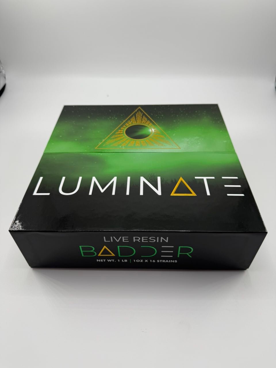 Luminate Live Resin Badder — 1LB 16-Jar Assortment — Gallery View 1 Luminate Live Resin Badder — 1LB 16-Jar Assortment — gallery view 1