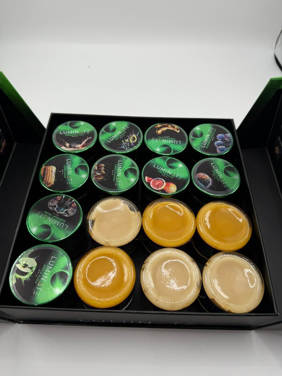 Luminate Live Resin Badder — 1LB 16-Jar Assortment — Gallery View 3 Luminate Live Resin Badder — 1LB 16-Jar Assortment — gallery view 3