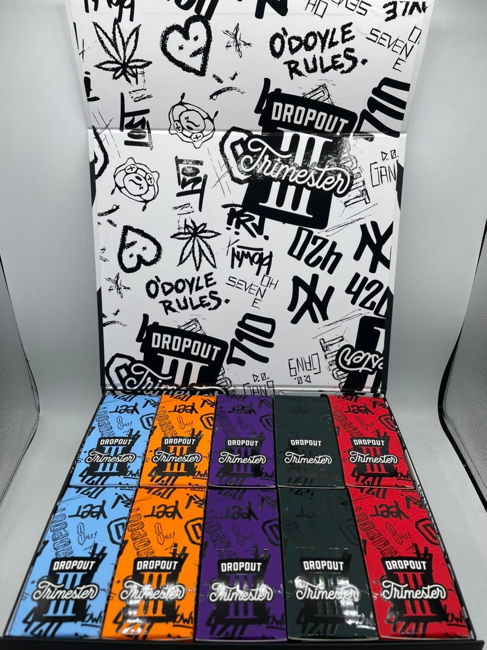Trimester Dropout III 3G Multi-Flavor Disposable — Gallery View 3 Trimester Dropout III 3G Multi-Flavor Disposable — gallery view 3