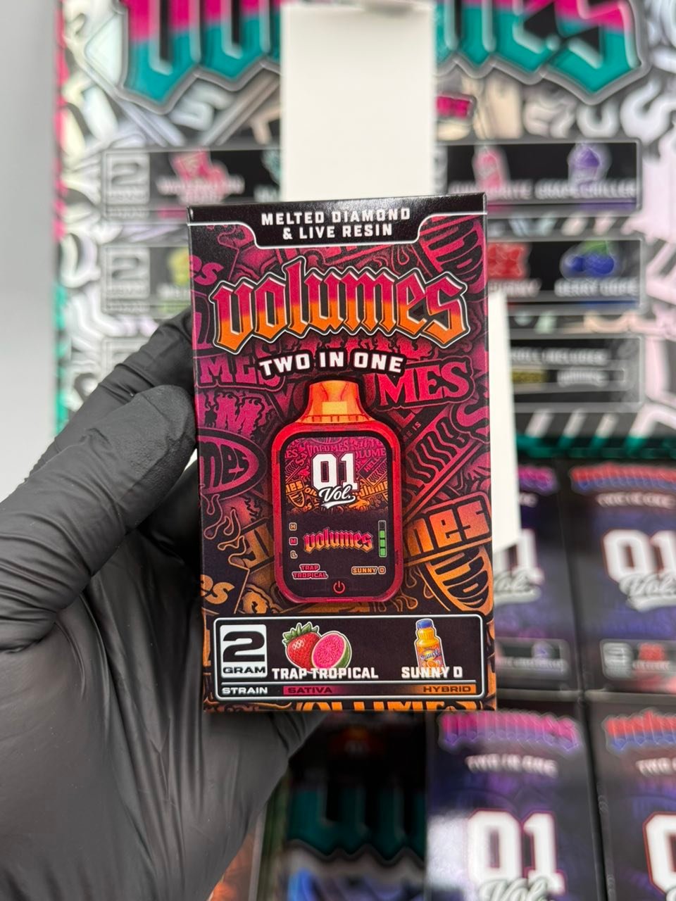 Volumes Two In One Vol. 01 2G Vape — Trap Tropical X Sunny D Box Front Volumes Two In One Vol. 01 2G Vape — Trap Tropical x Sunny D box front
