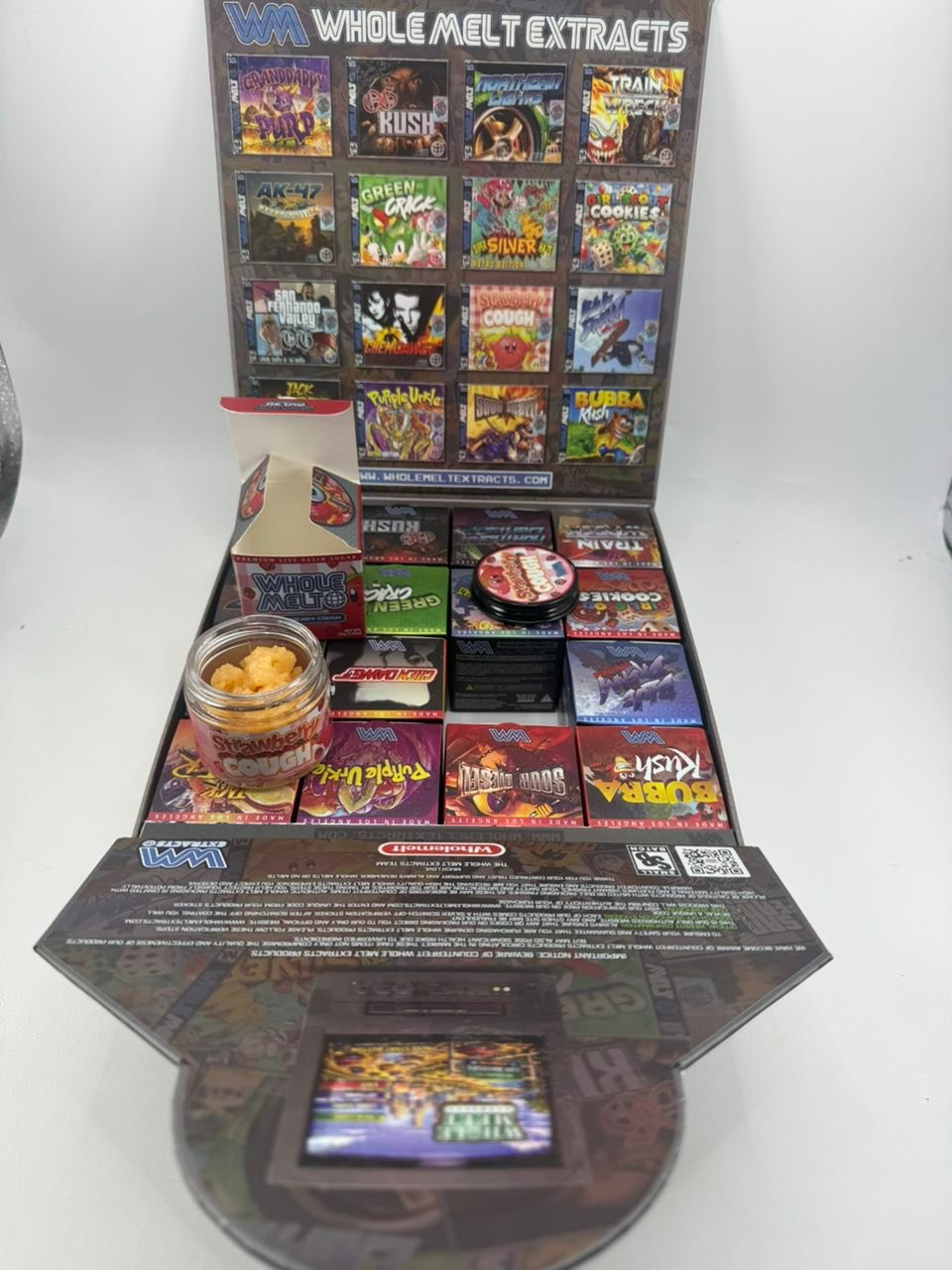 Whole Melt Extracts Retro Edition Premium Live Resin Sugar — Main View Whole Melt Extracts Retro Edition Premium Live Resin Sugar — main product view